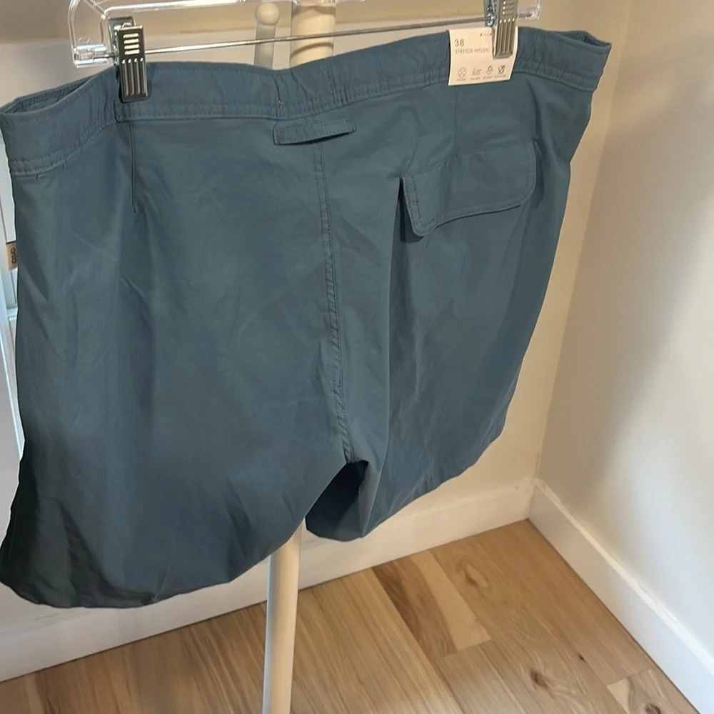 NWT- Onia Men's Calder 7.5